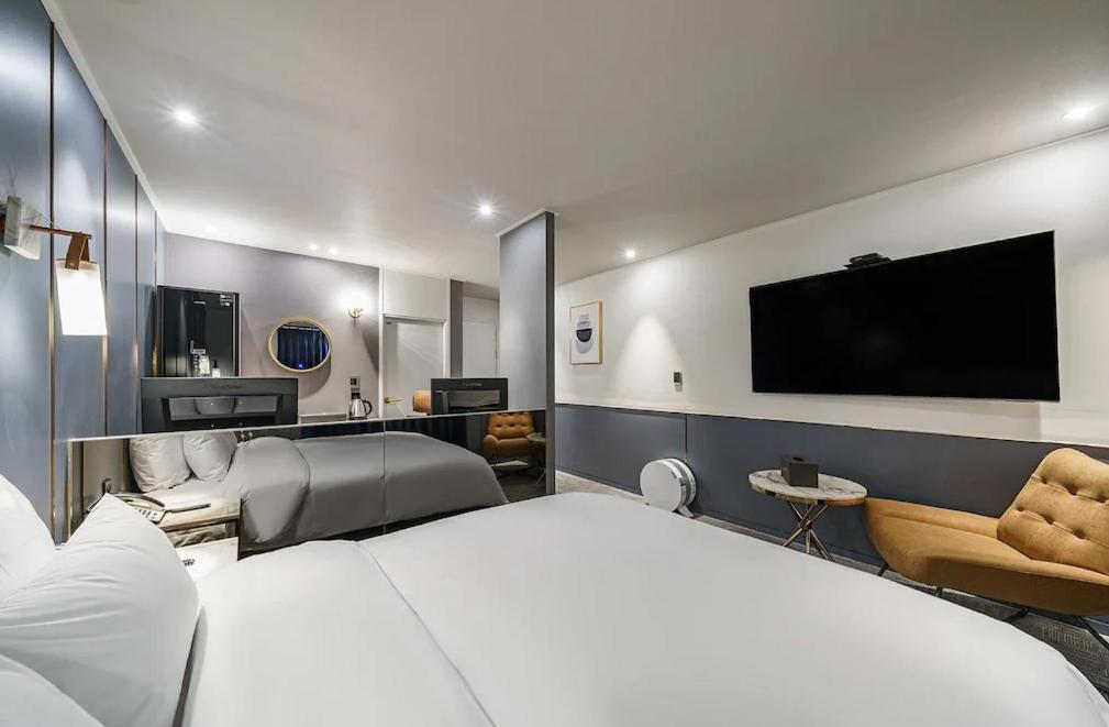 Brown-Dot Hotel Geomdan Incheon Extérieur photo